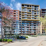 דירה Stylish Flat With Parking For 4 Guest *