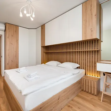 Stylish Flat With Parking For 4 Guest Διαμέρισμα *