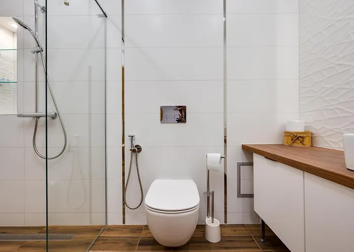 Stylish Flat With Parking For 4 Guest Lägenhet Varna