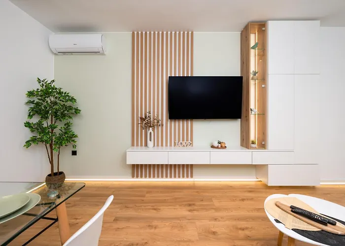 Stylish Flat With Parking For 4 Guest * Varna